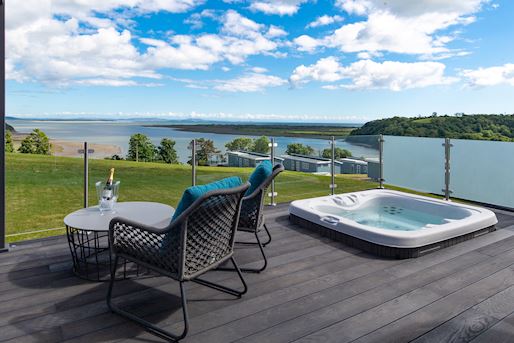 6 person Lodge Apex Spa 6C3 On Dylan Coastal Resort 6-person-lodge-apex-spa-6c3-on-dylan-coastal-resort